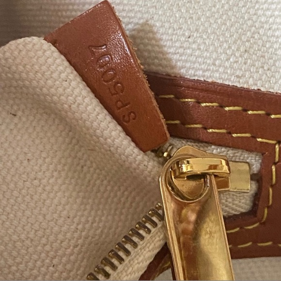 Louis Vuitton limited edition 
Tisse Rayures PM - Picture 3 of 16